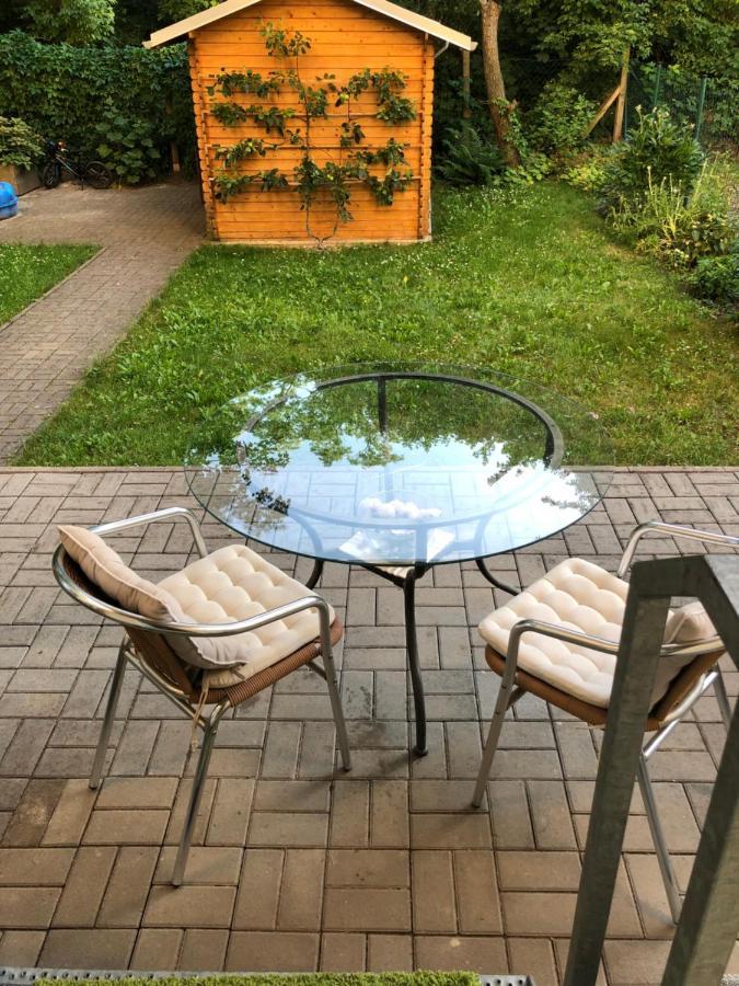 Tranquil Terrace Suite: Central Oasis with Parking Erfurt Exterior photo