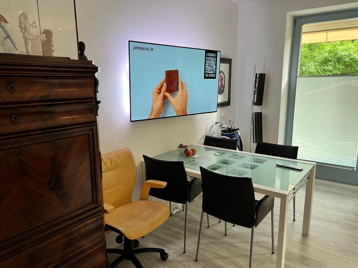 Tranquil Terrace Suite: Central Oasis with Parking Erfurt Exterior photo
